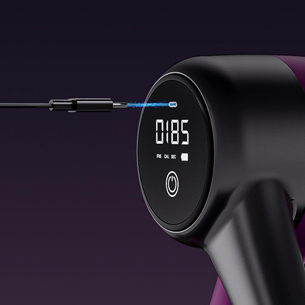 USB-C töltőaljzat a kijelző mellett